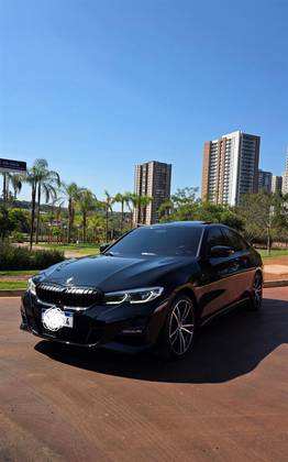 BMW 330i 2.0 16V TURBO GASOLINA M SPORT AUTOMÁTICO